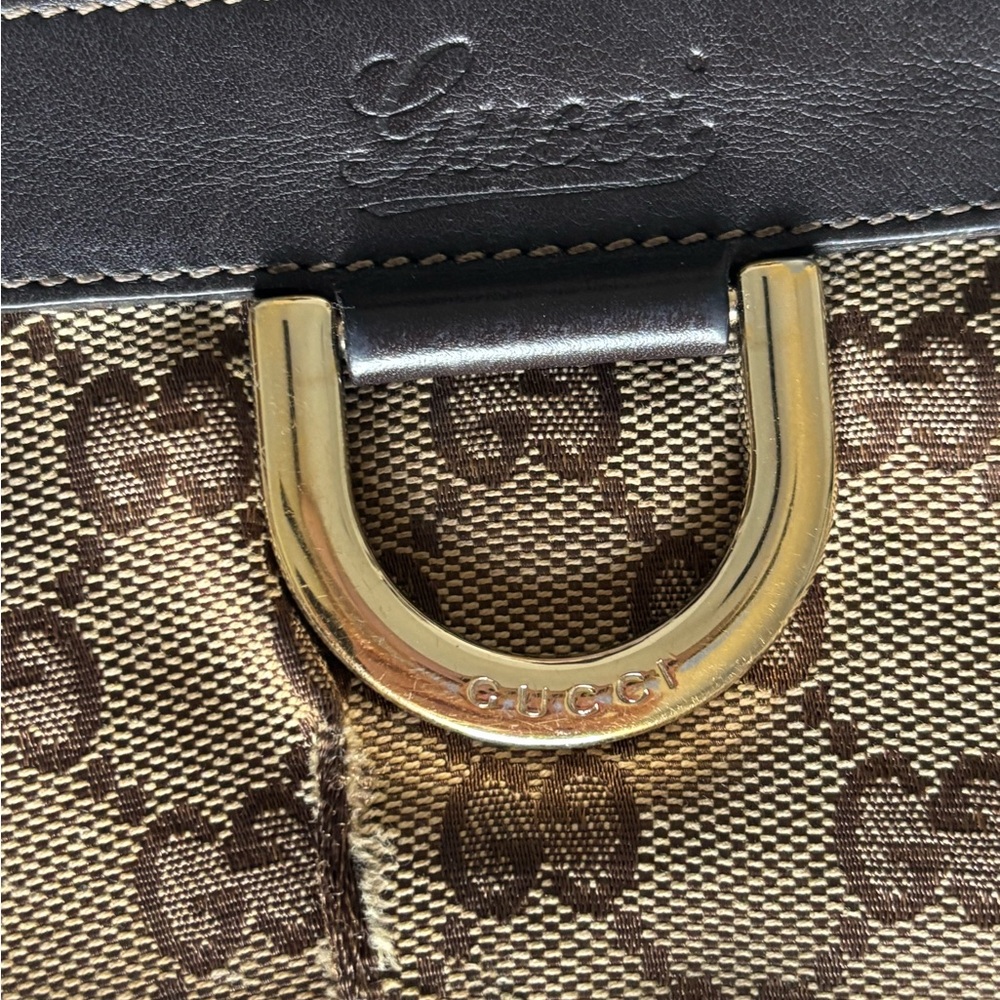 Gucci Brown Monogram Canvas Wristlet Clutch with Gold Hardware - Picture 2 of 9